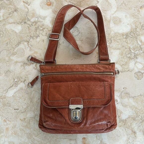 Roots Leather Side Saddle Cross Body Bag - Picture 5 of 16